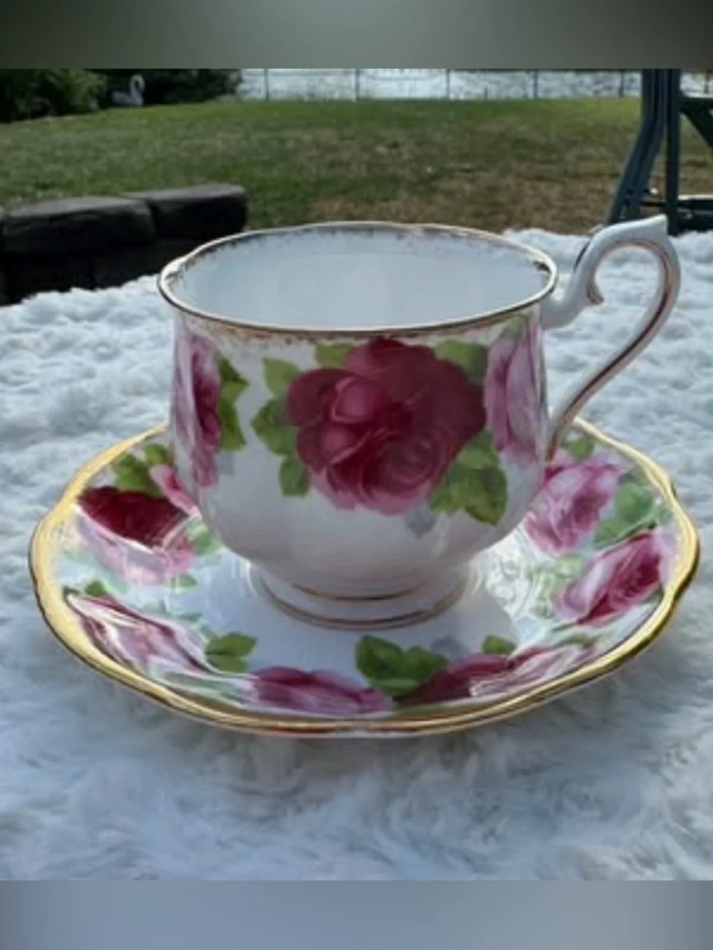 Royal Albert White Teacup and Saucer with Pink Rose Pattern and Gold Trim. G123